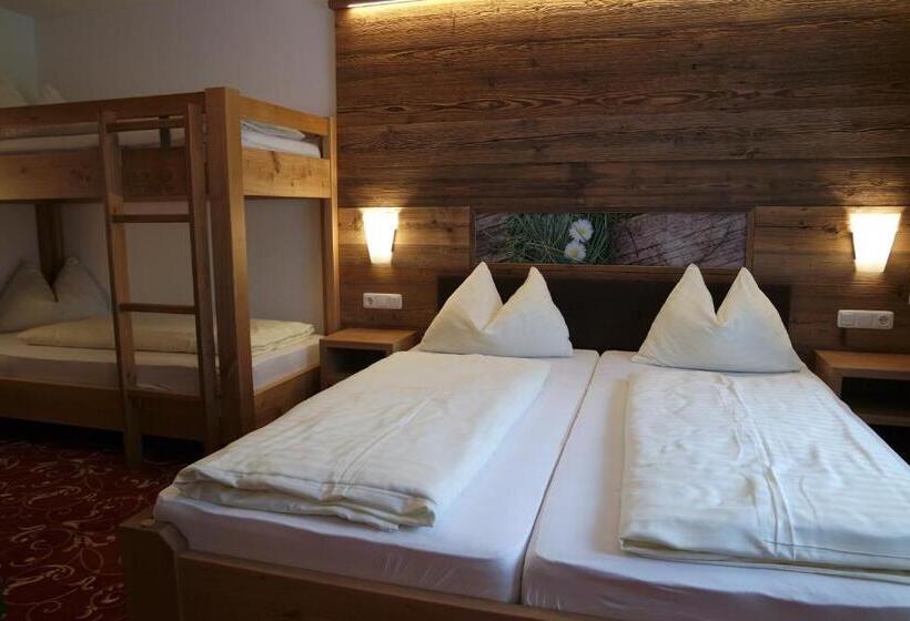 Hotelli Apart Garni Heisenhof