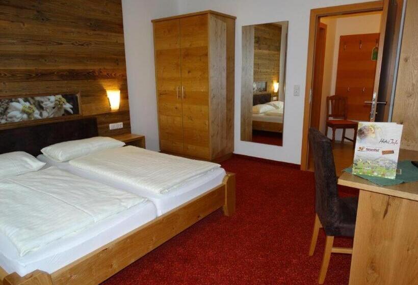 Hotelli Apart Garni Heisenhof