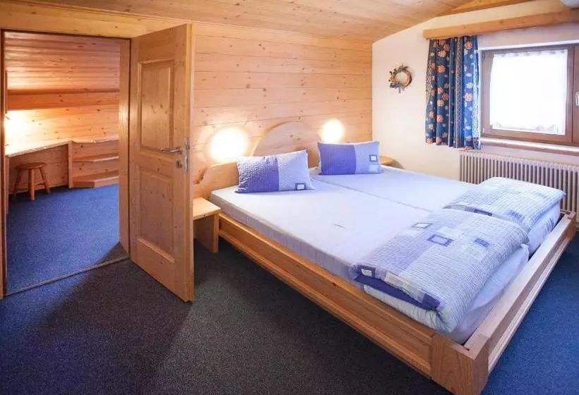 Hotelli Apart Landhaus Ferrari
