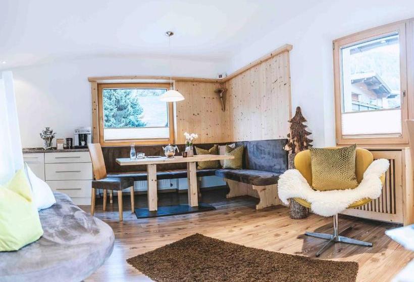 ホテル Appartement Carmen