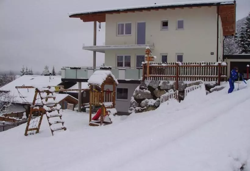 ホテル Appartement Wohlfartstätter