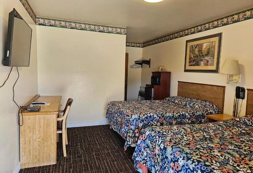 ホテル Cle Elum Travelers Inn