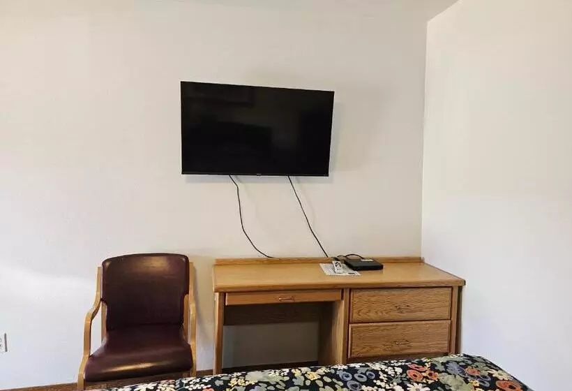 ホテル Cle Elum Travelers Inn