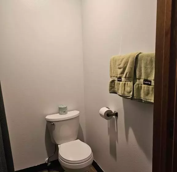 ホテル Cle Elum Travelers Inn
