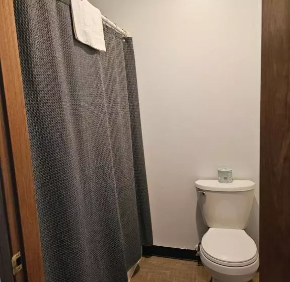 ホテル Cle Elum Travelers Inn