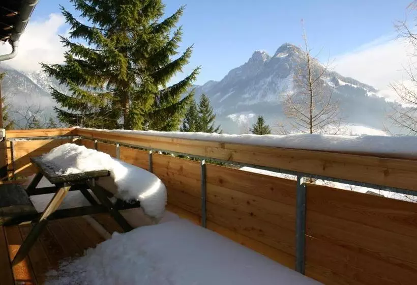 ホテル Ferienwohnung Montania