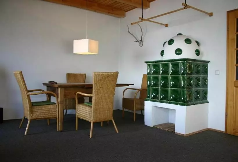 ホテル Ferienwohnung Montania