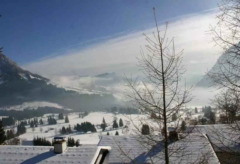 ホテル Ferienwohnung Montania