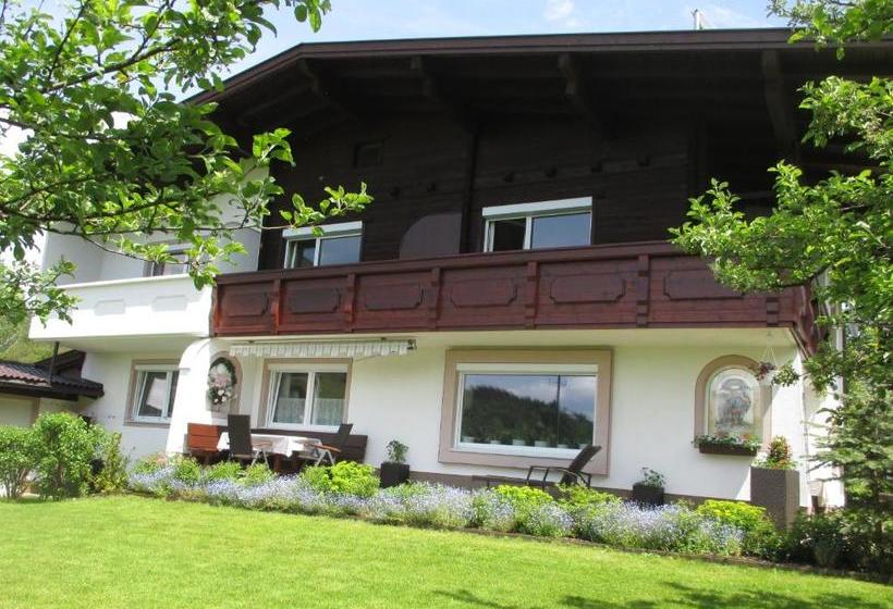 ホテル Haus Birgit