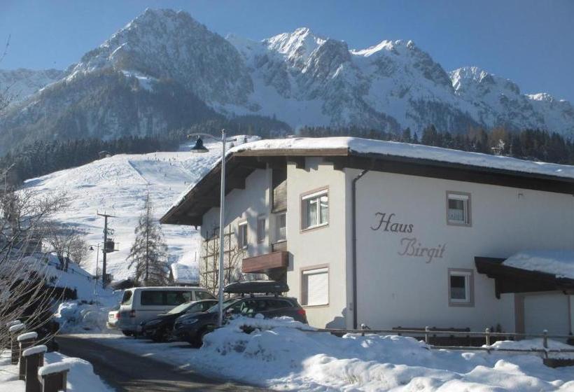 ホテル Haus Birgit