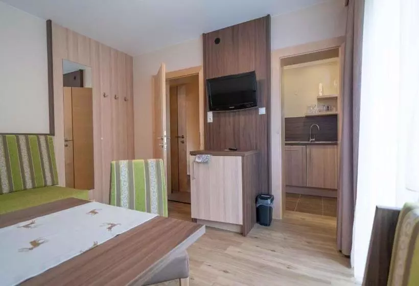 هتل Haus Fridolin