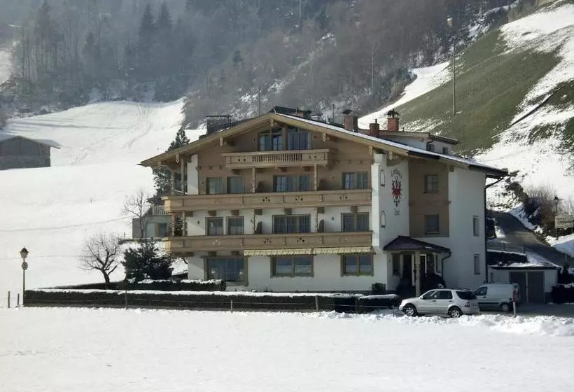 ホテル Landhaus Tirol