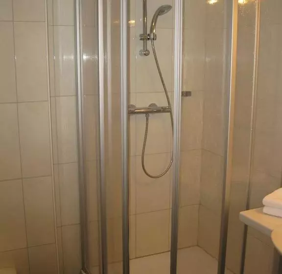 Otel Moser