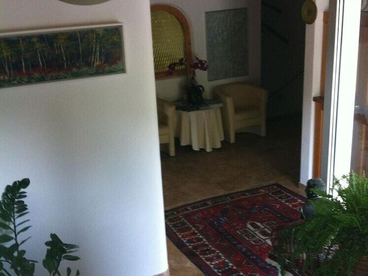 酒店 Pizzeria Selva