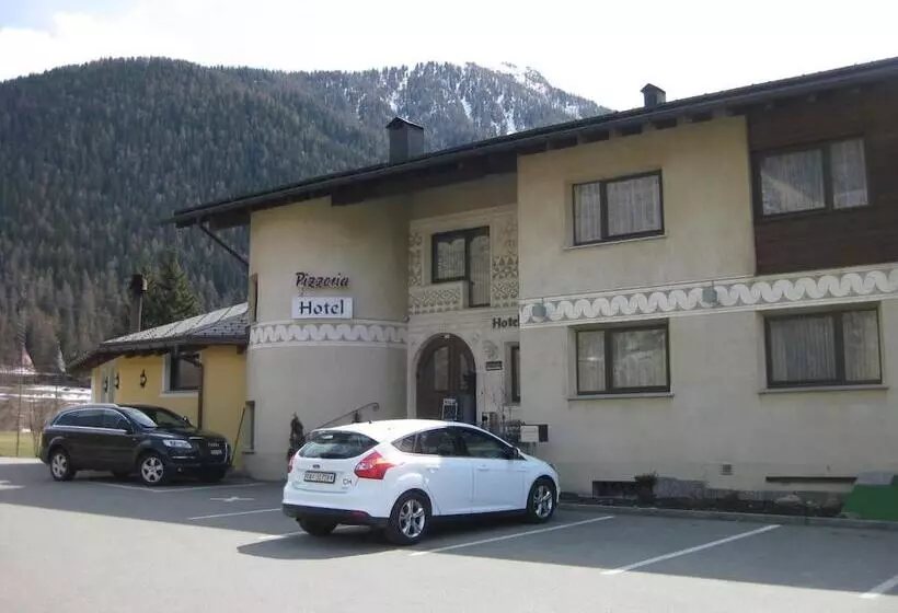 Hotelli Pizzeria Selva