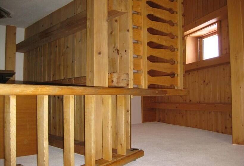 酒店 Pizzeria Selva