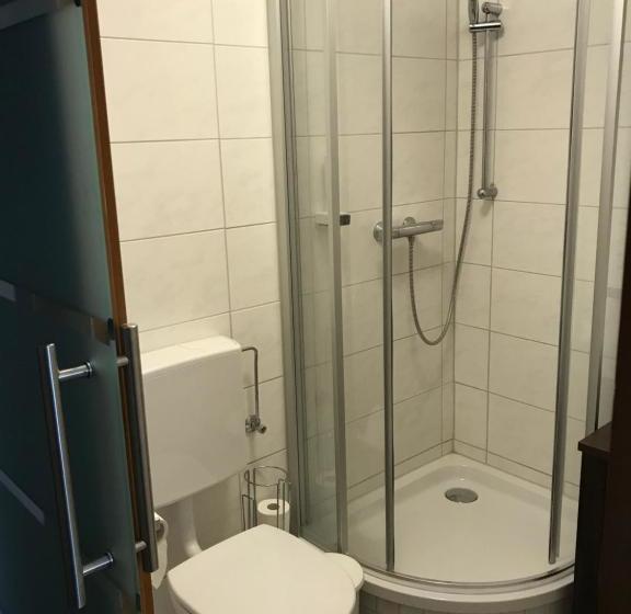 Отель Schlosstaverne Obrist