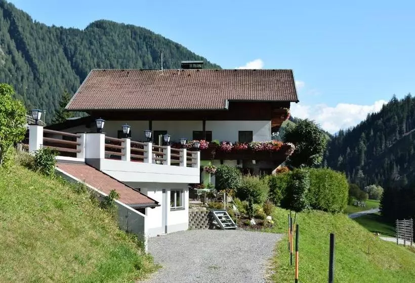 ホテル Pension Schöne Welt
