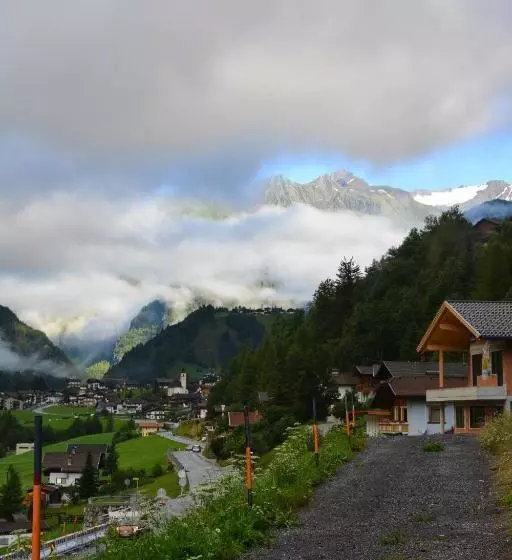 ホテル Pension Schöne Welt