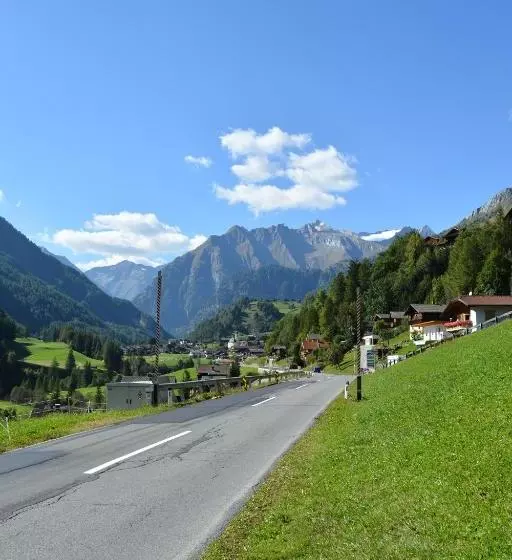 ホテル Pension Schöne Welt