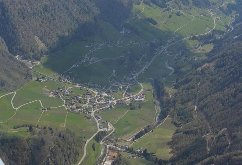 ホテル Pension  Schöne Welt