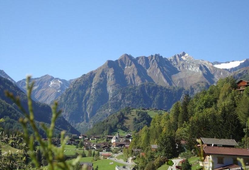 ホテル Pension  Schöne Welt