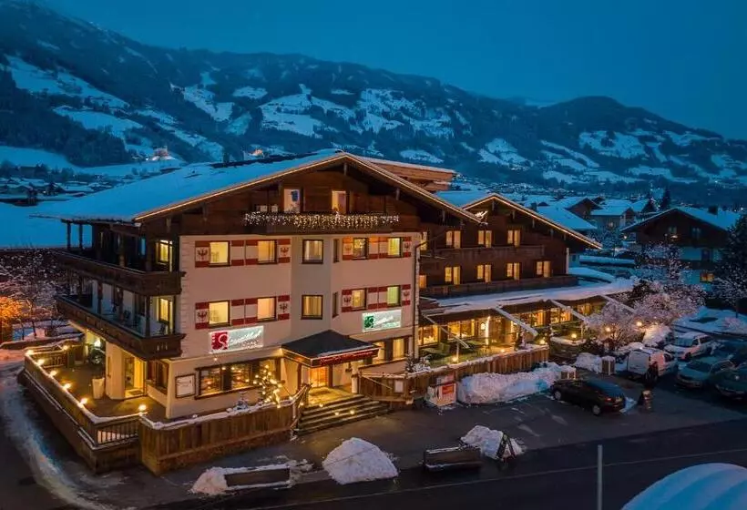 ホテル Standlhof Zillertal