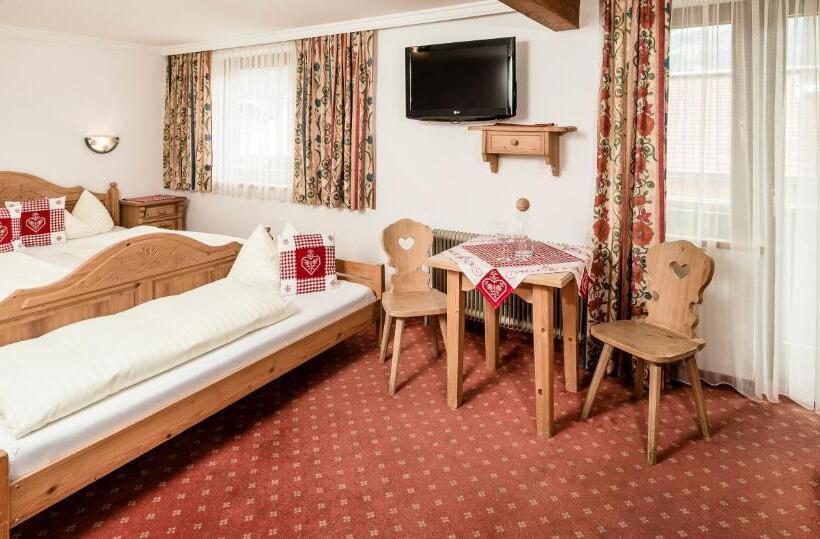 ホテル Standlhof Zillertal