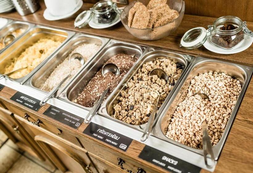 ホテル Standlhof Zillertal