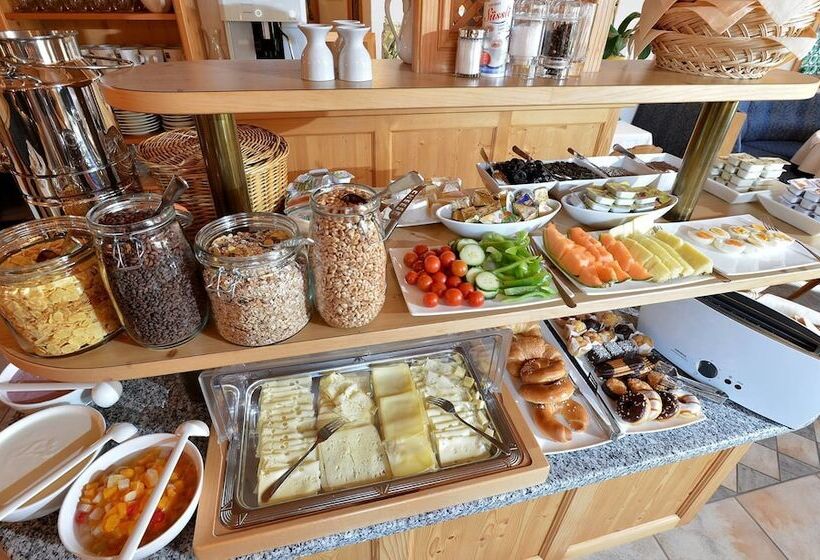 בית מלון כפרי Theresia Garni