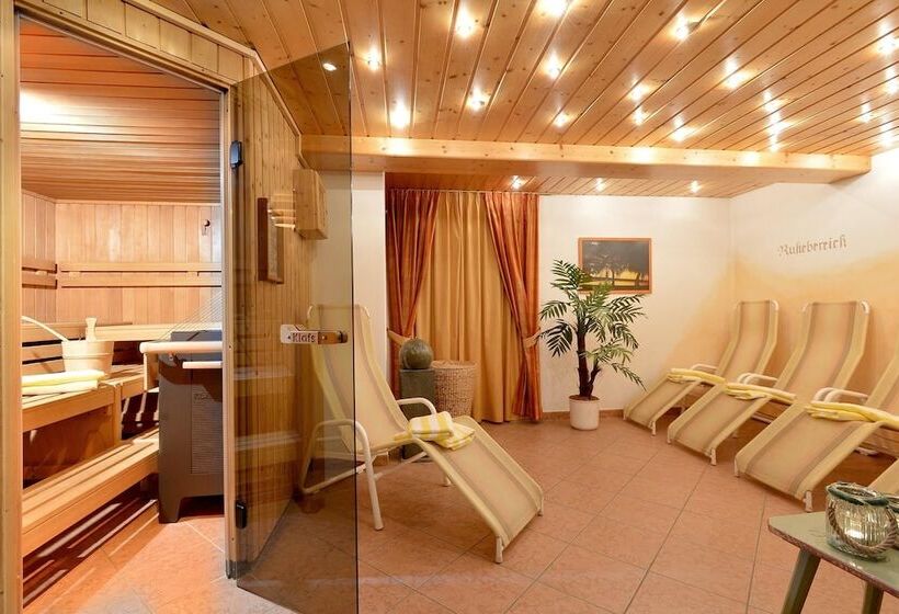 בית מלון כפרי Theresia Garni