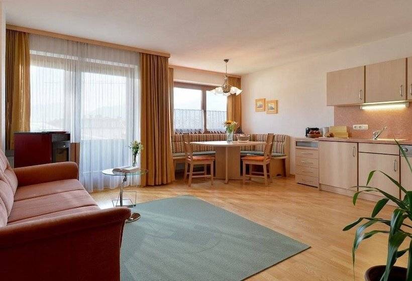 בית מלון כפרי Theresia Garni