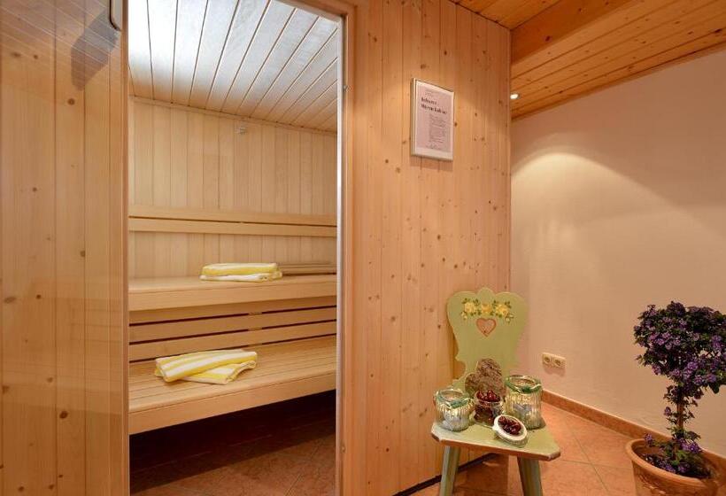 בית מלון כפרי Theresia Garni