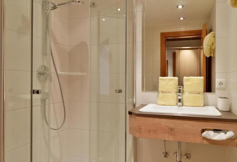 בית מלון כפרי Theresia Garni