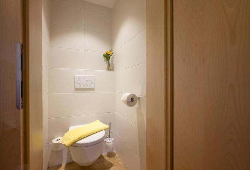 בית מלון כפרי Theresia Garni