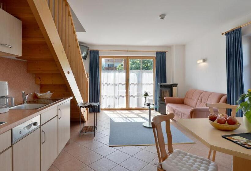 בית מלון כפרי Theresia Garni