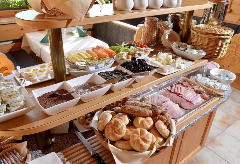 בית מלון כפרי Theresia Garni