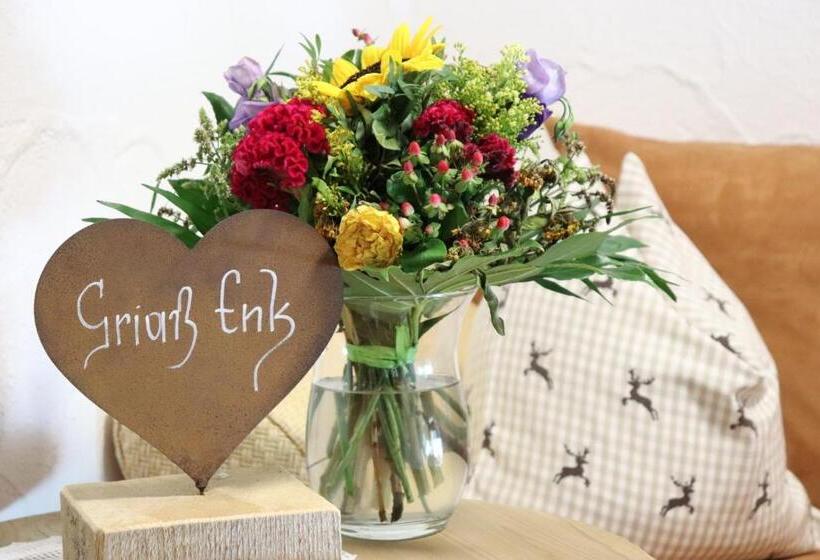 בית מלון כפרי Theresia Garni