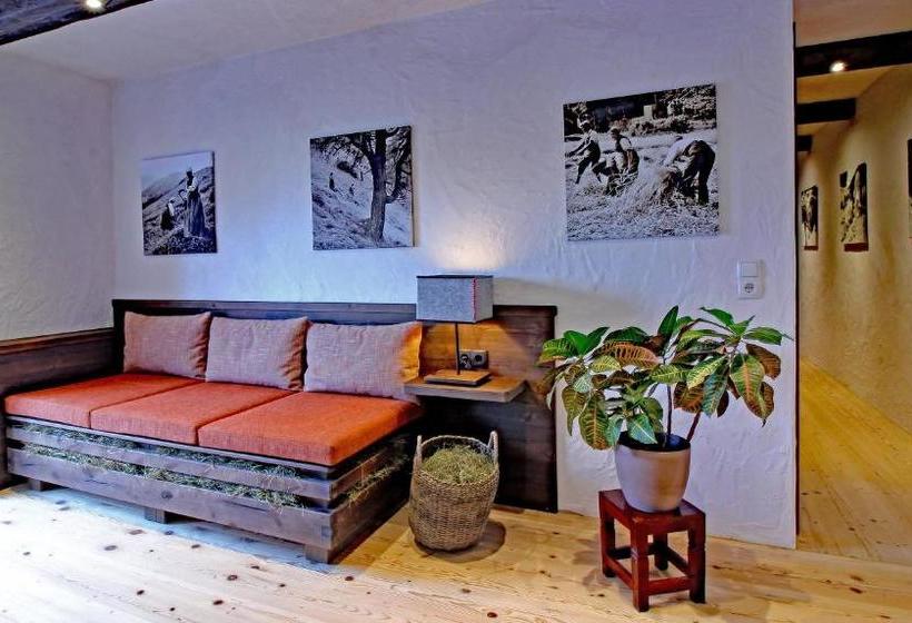 호텔 Urgestein Ferien