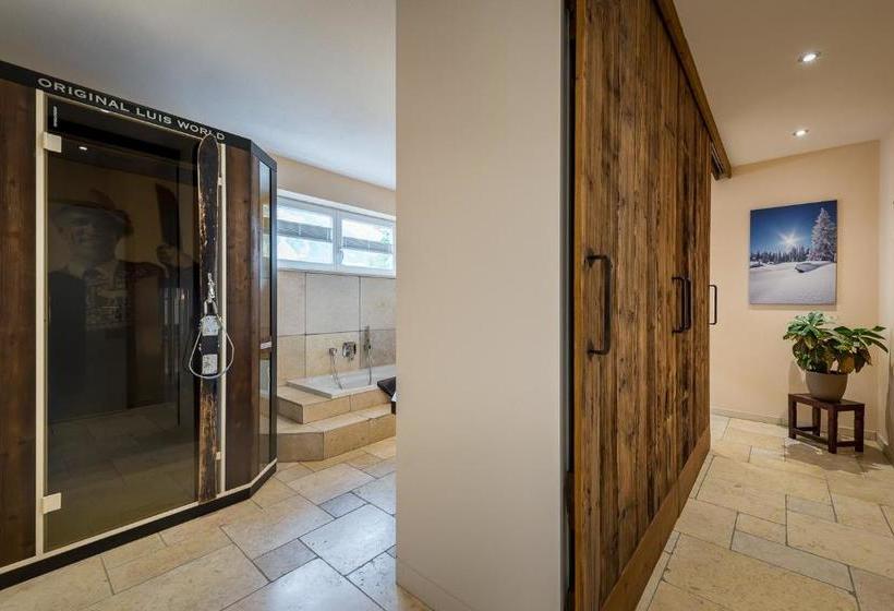 호텔 Urgestein Ferien