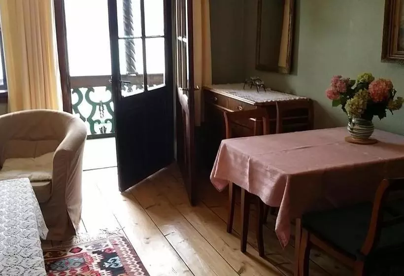 ホテル Villa Helena