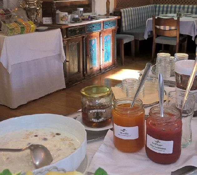 ホテル Zum Steinhauser