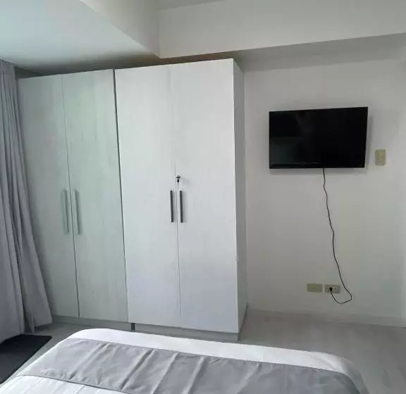 Azure Urban Resort Residences