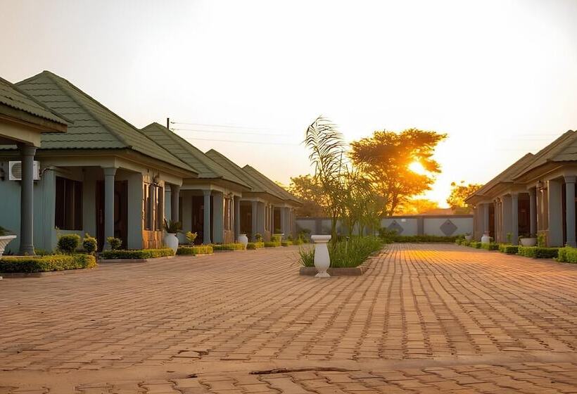 هتل Golden Hills Lodge