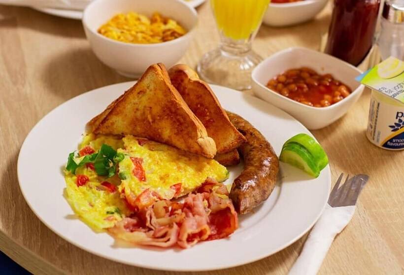 هتل Golden Hills Lodge