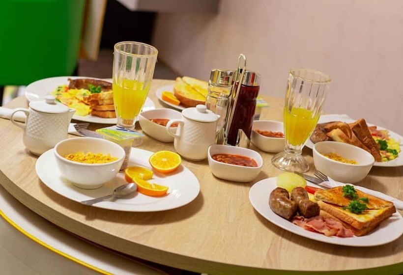 هتل Golden Hills Lodge