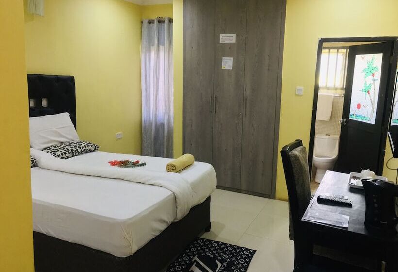 هتل Golden Hills Lodge