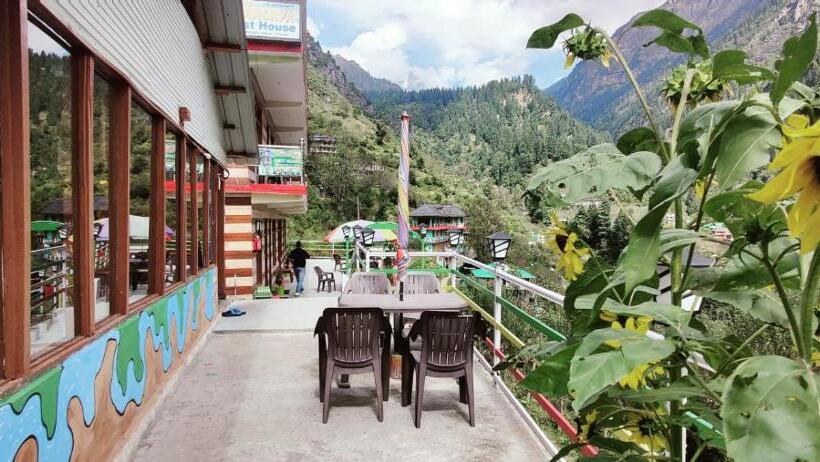 בית מלון כפרי Himalaya Guest House Tosh