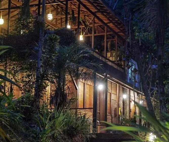 田舎風ホテル Ritmo Del Rio