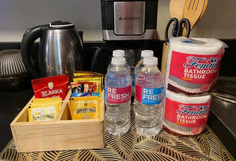 Hotel Shell Residences Tower D8